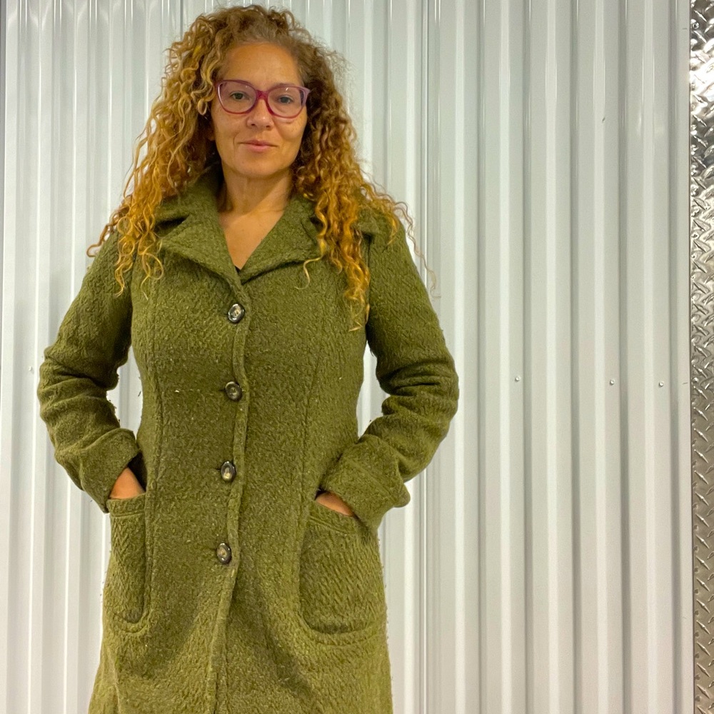 Beautiful Sisley tweed coat in olive green